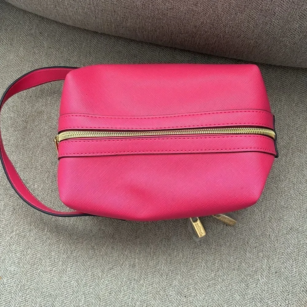 Scũnci  Pink Double Zip Toiletry Bag